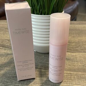Mary Kay Timewise Tone-Correcting Serum